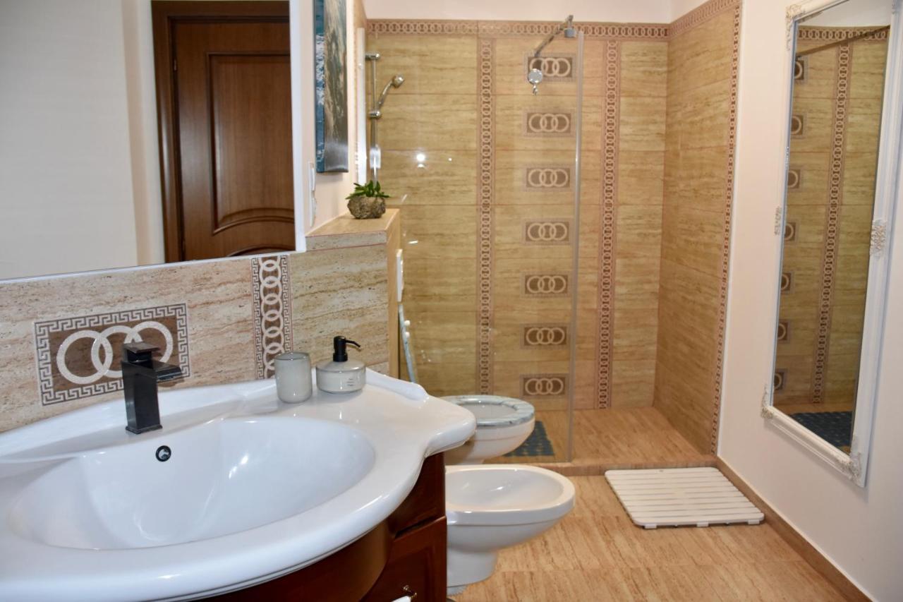 Janine Garden Hotel Braşov Eksteriør billede