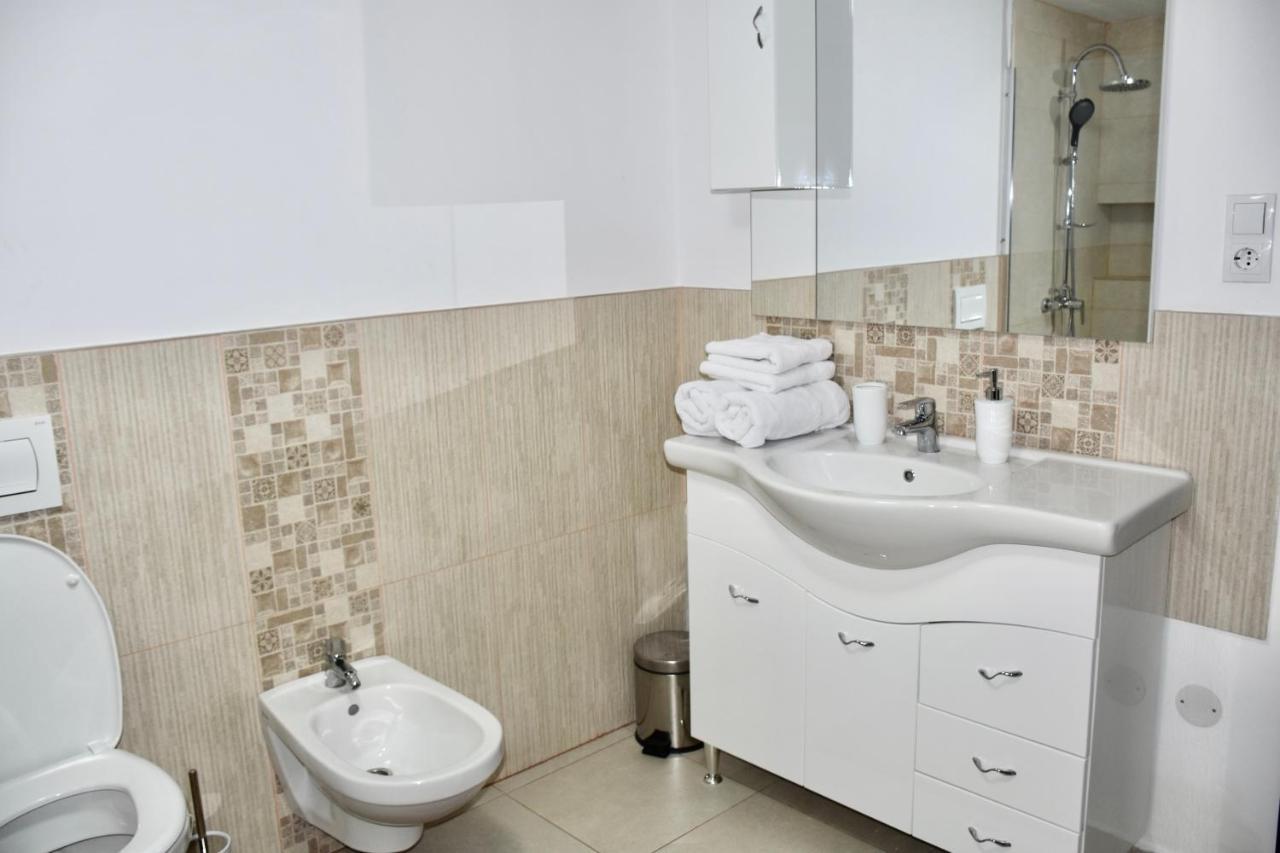 Janine Garden Hotel Braşov Eksteriør billede