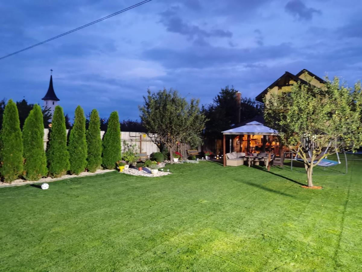Janine Garden Hotel Braşov Eksteriør billede
