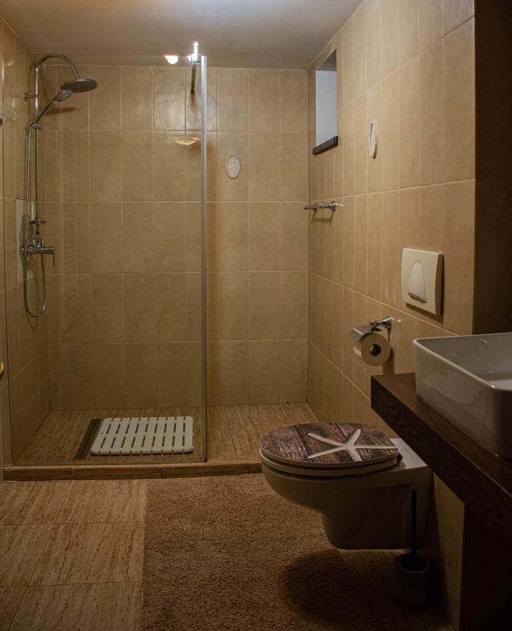 Janine Garden Hotel Braşov Eksteriør billede