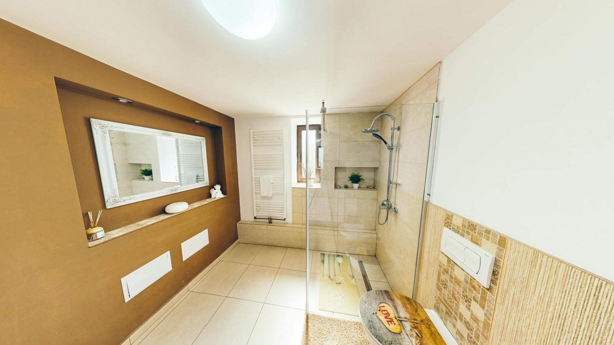 Janine Garden Hotel Braşov Eksteriør billede